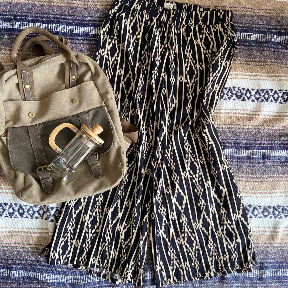 Brand Lily White 🌿 Flowy Tribal Pants